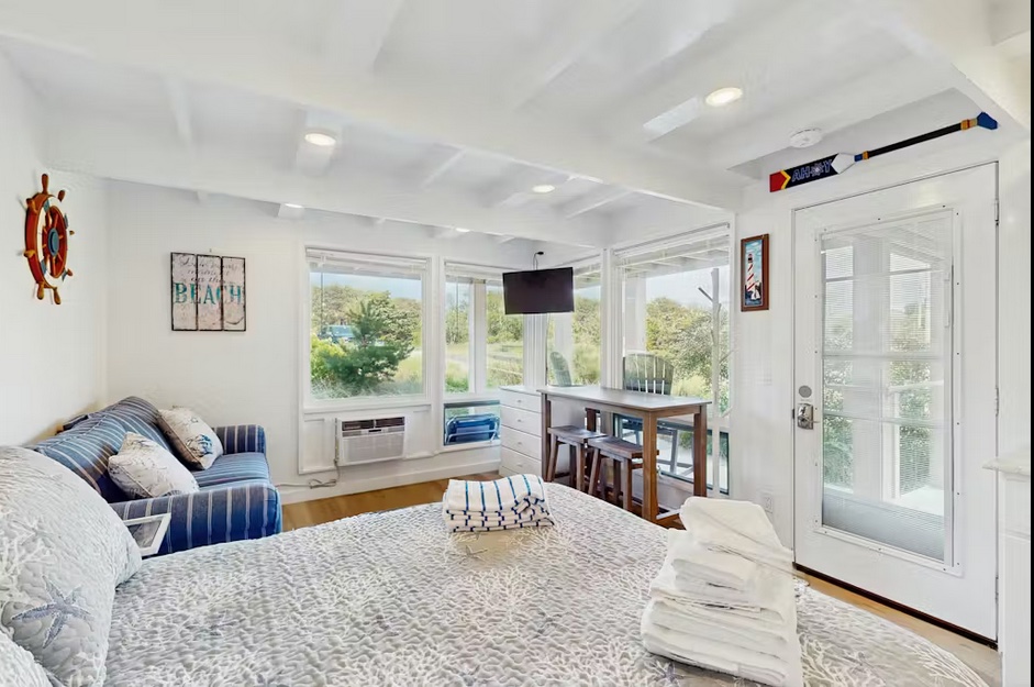 The Pagodas - Unit 16